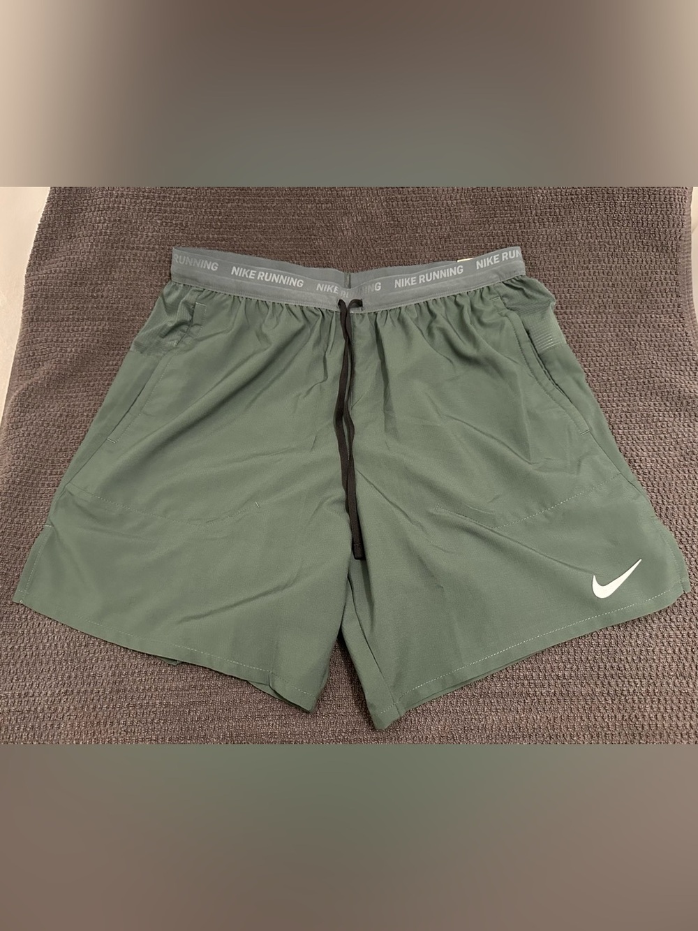 Nike Men’s Running Shorts 7” Forest Green Medium (M)